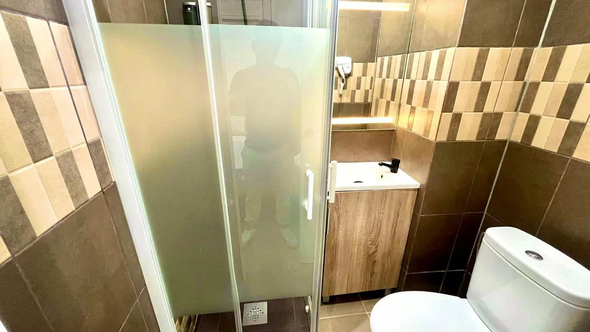 Nice Apartment In Barcelona By Perita Next Metro St T1 0*,