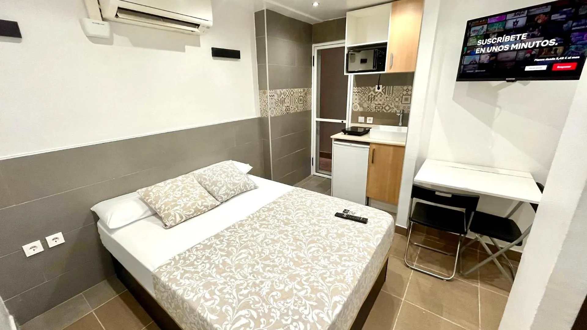Nice Apartment In Barcelona By Perita Next Metro St T1 0*,  Spain